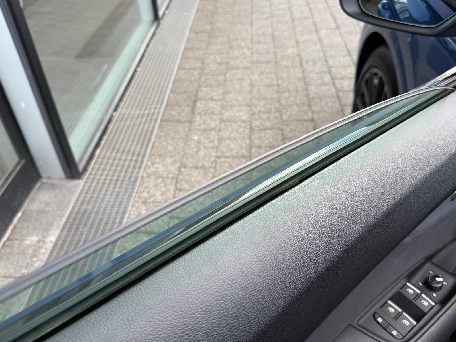 Audi SQ8 - zdjęcie 21