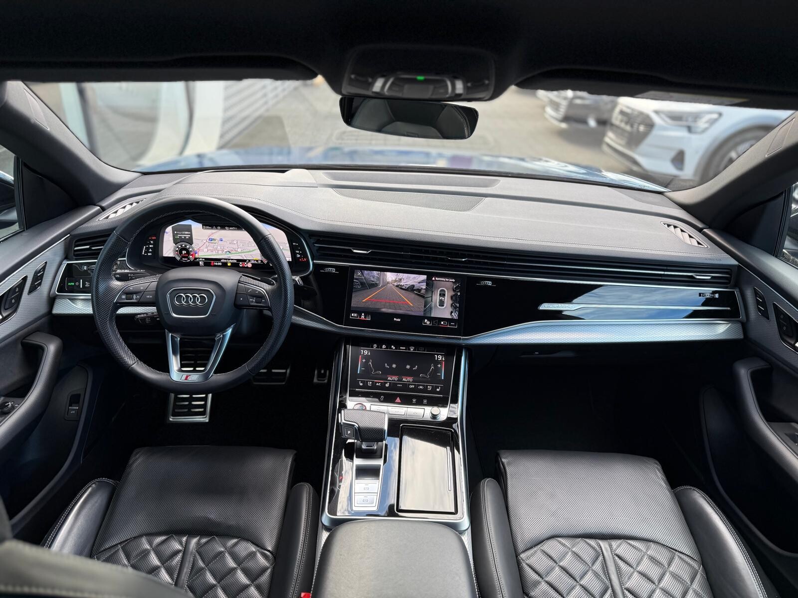 Audi SQ8 - zdjęcie 29