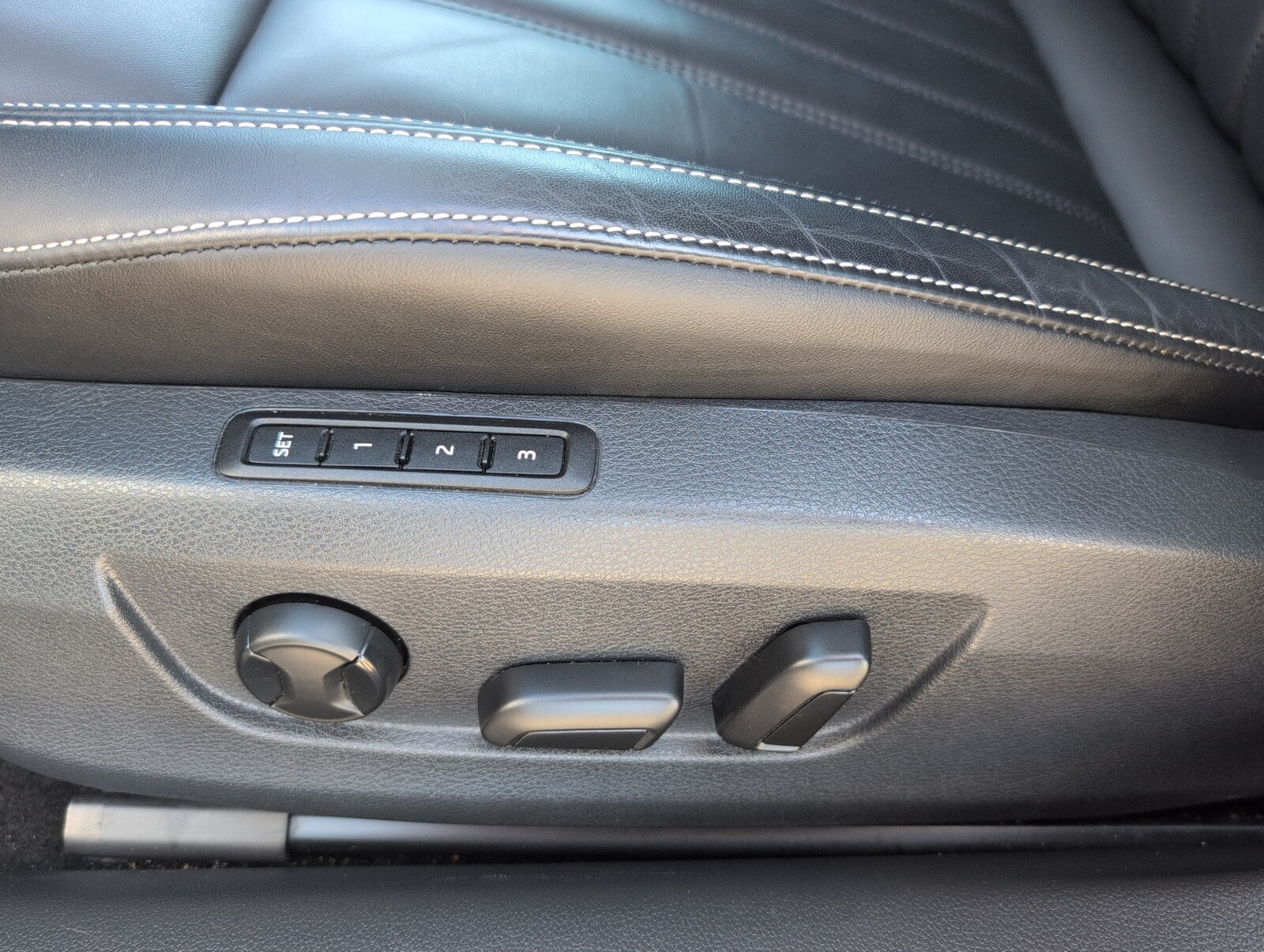 Škoda Superb - zdjęcie 17