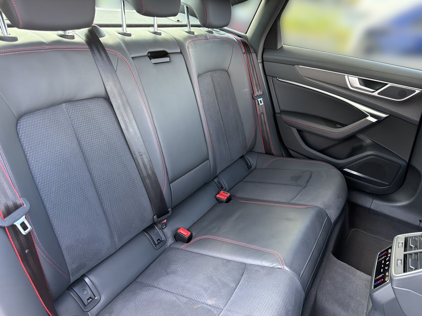 Audi A6 Limousine - zdjęcie 17