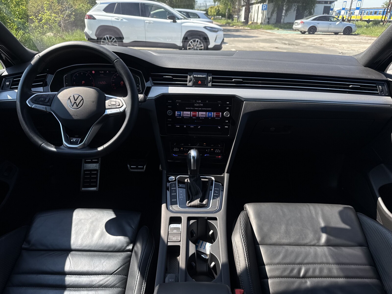 Volkswagen Passat Variant - zdjęcie 9