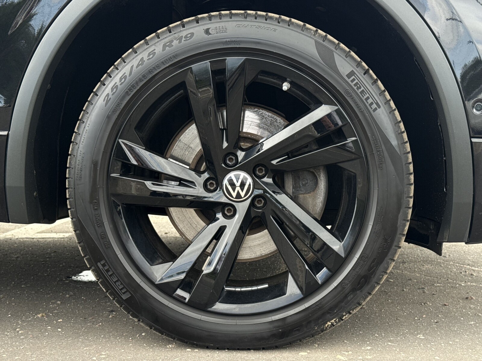 Volkswagen Tiguan Allspace - zdjęcie 36