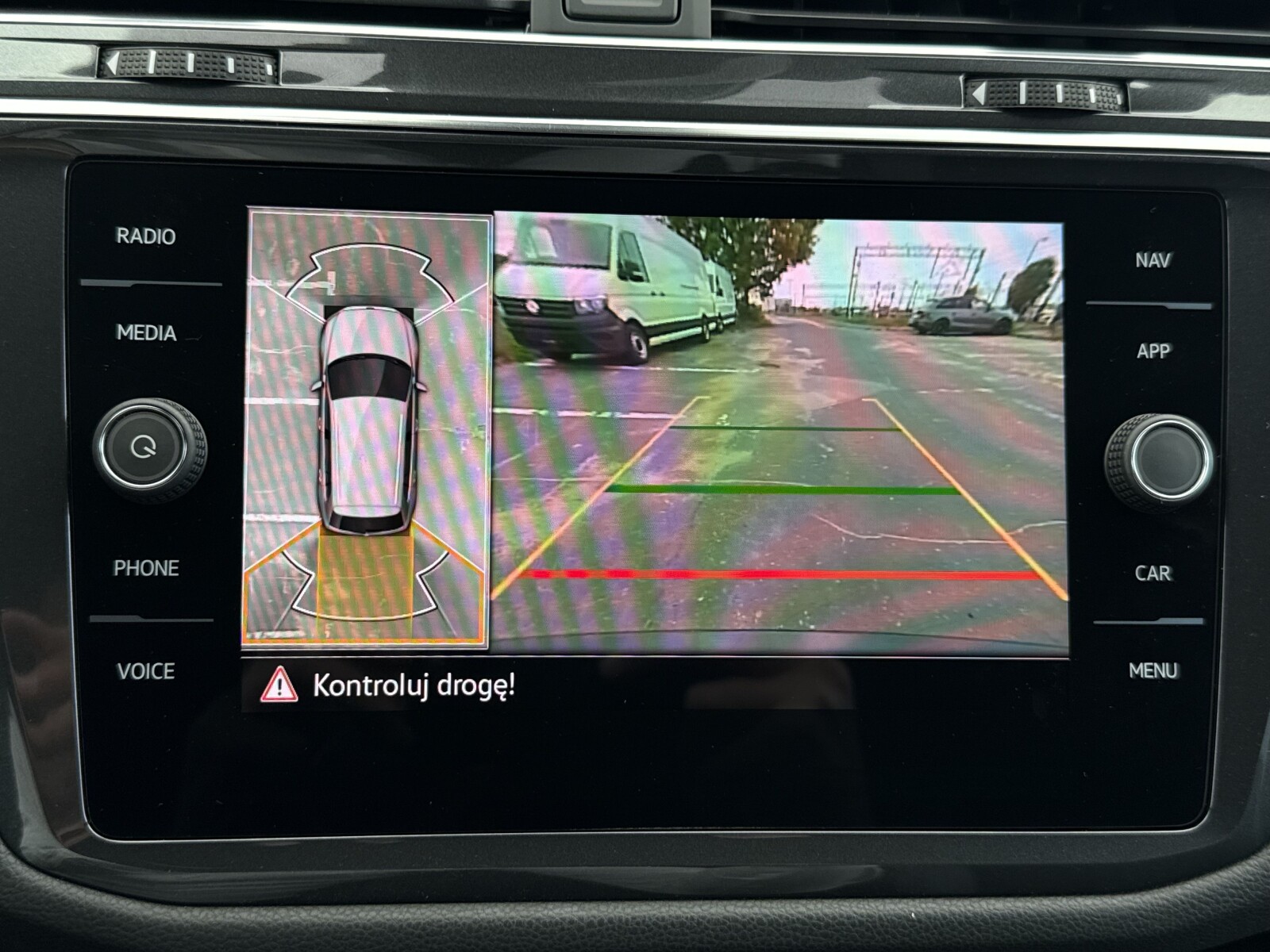 Volkswagen Tiguan Allspace - zdjęcie 29