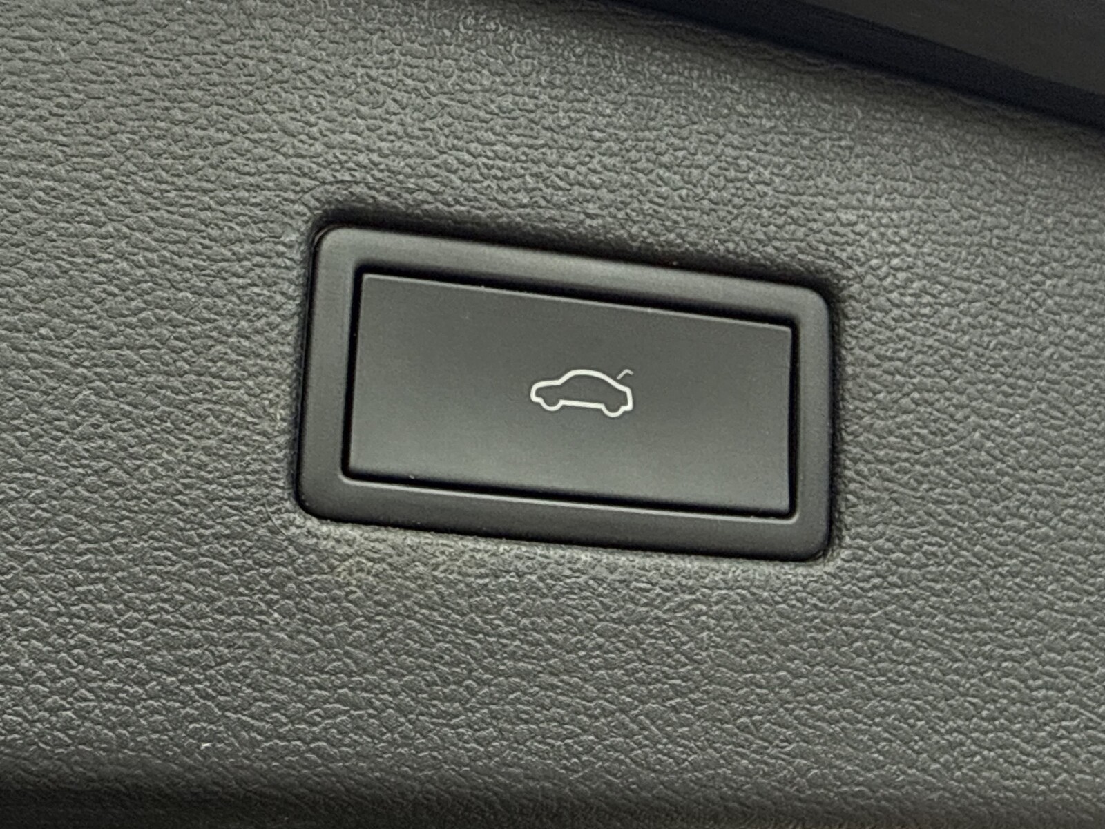 Volkswagen Tiguan Allspace - zdjęcie 38