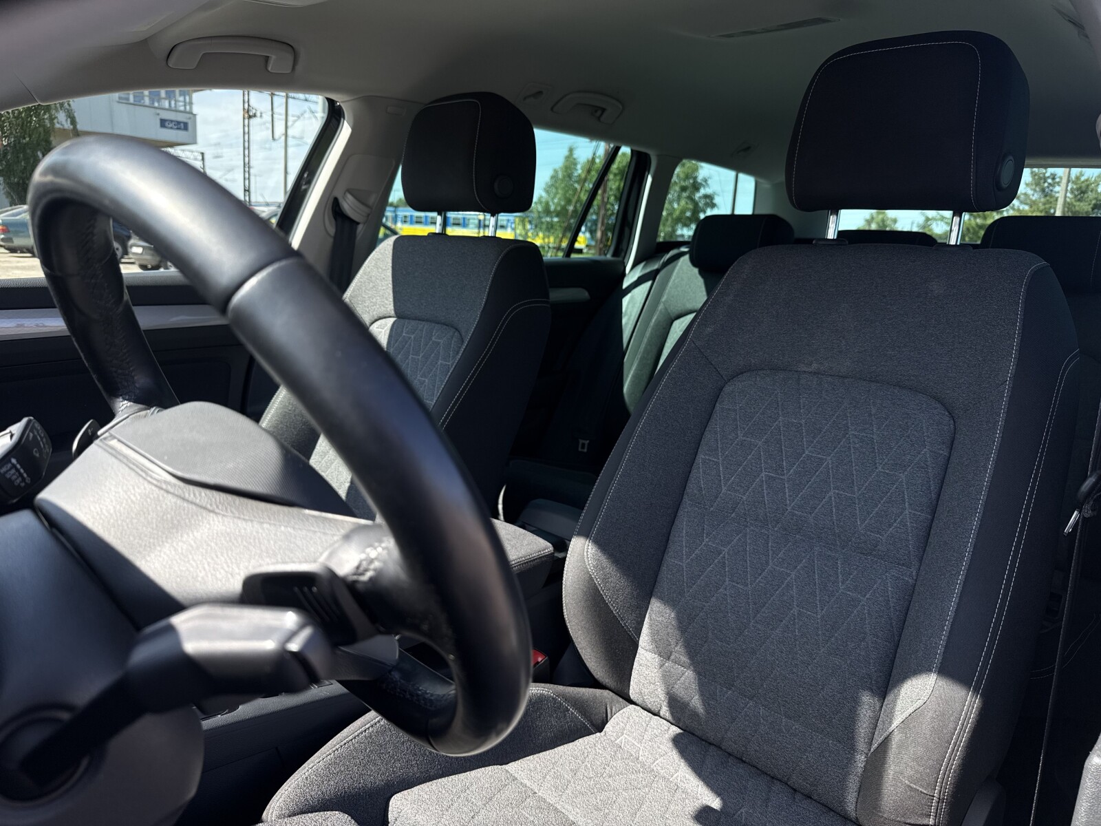 Volkswagen Passat Variant - zdjęcie 14