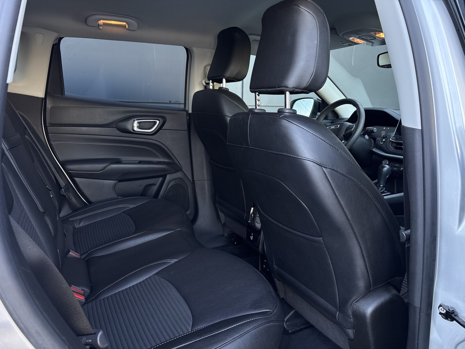 Jeep Compass - zdjęcie 28