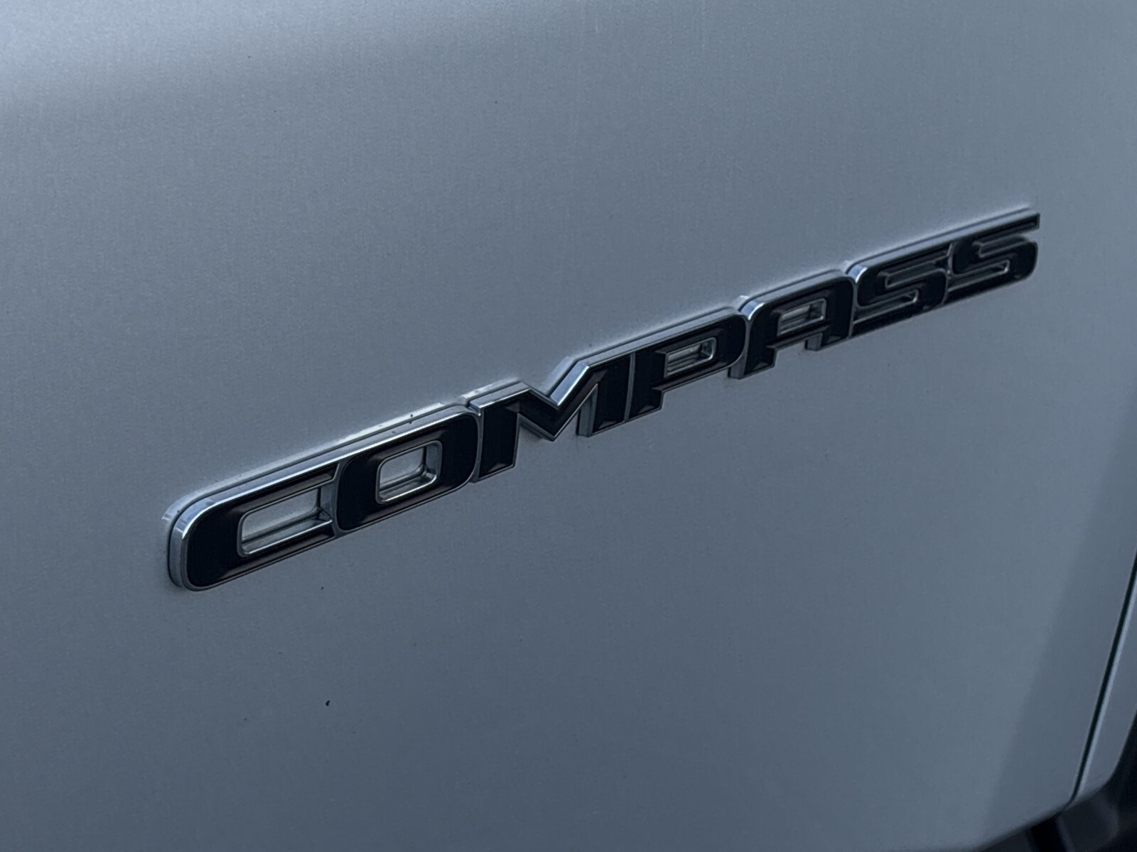 Jeep Compass - zdjęcie 30