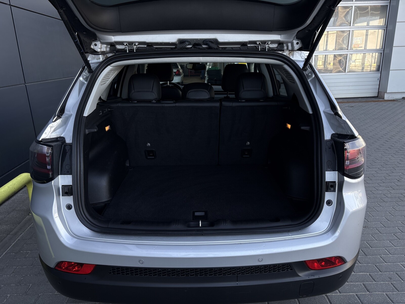 Jeep Compass - zdjęcie 29