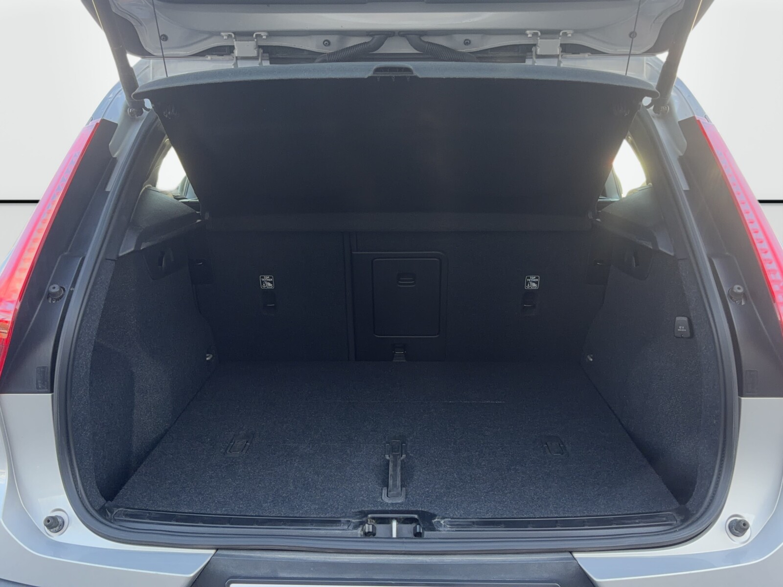 Volvo XC 40 - zdjęcie 20