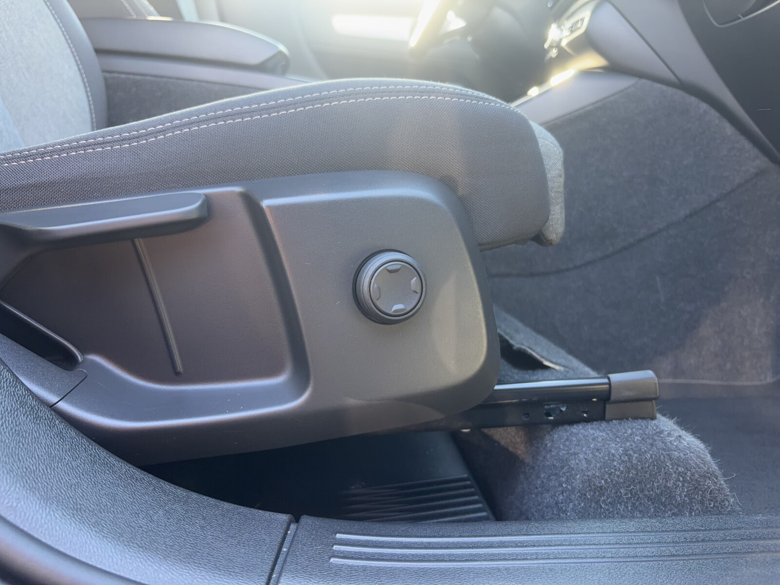 Volvo XC 40 - zdjęcie 26