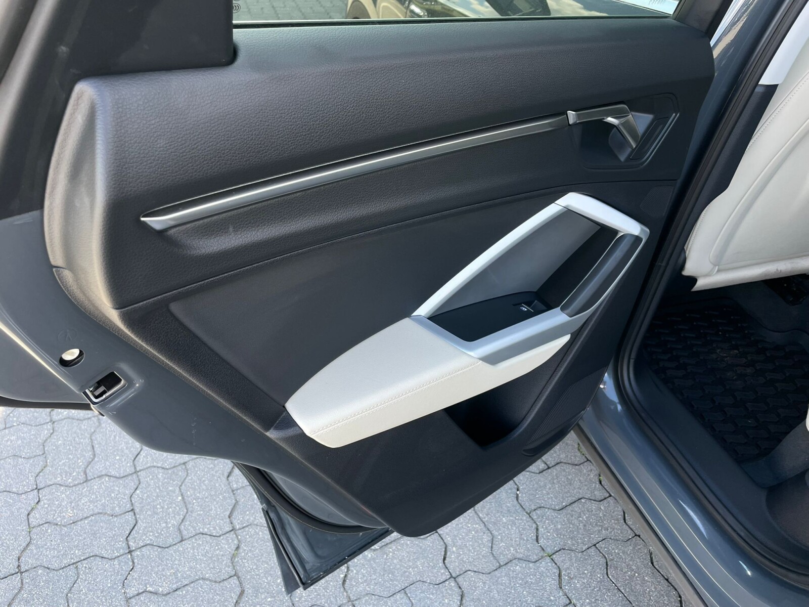 Audi Q3 - zdjęcie 10