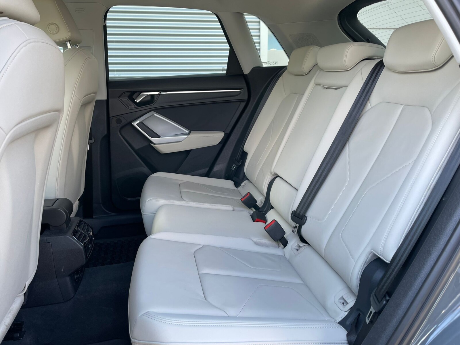 Audi Q3 - zdjęcie 12