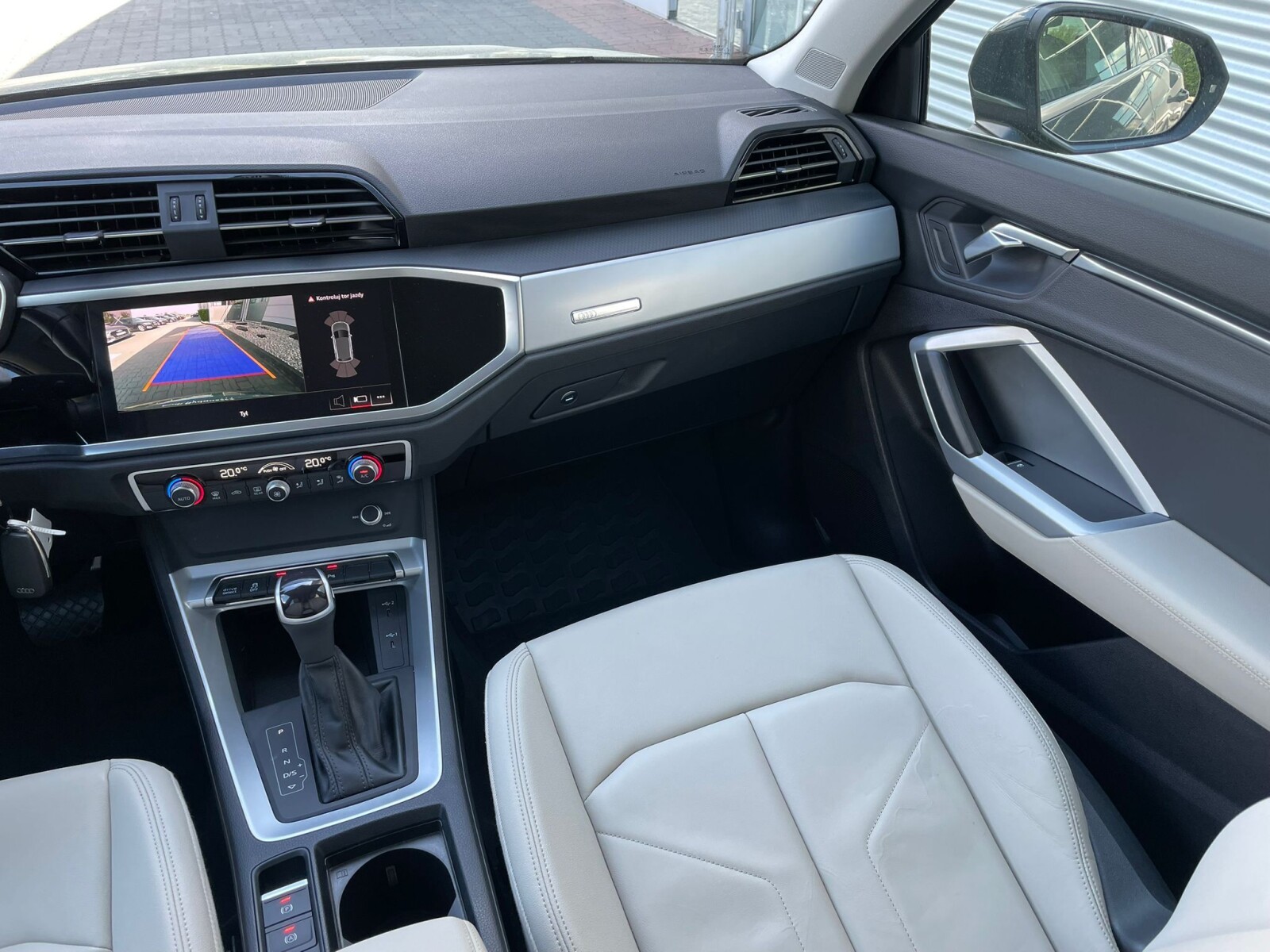 Audi Q3 - zdjęcie 15