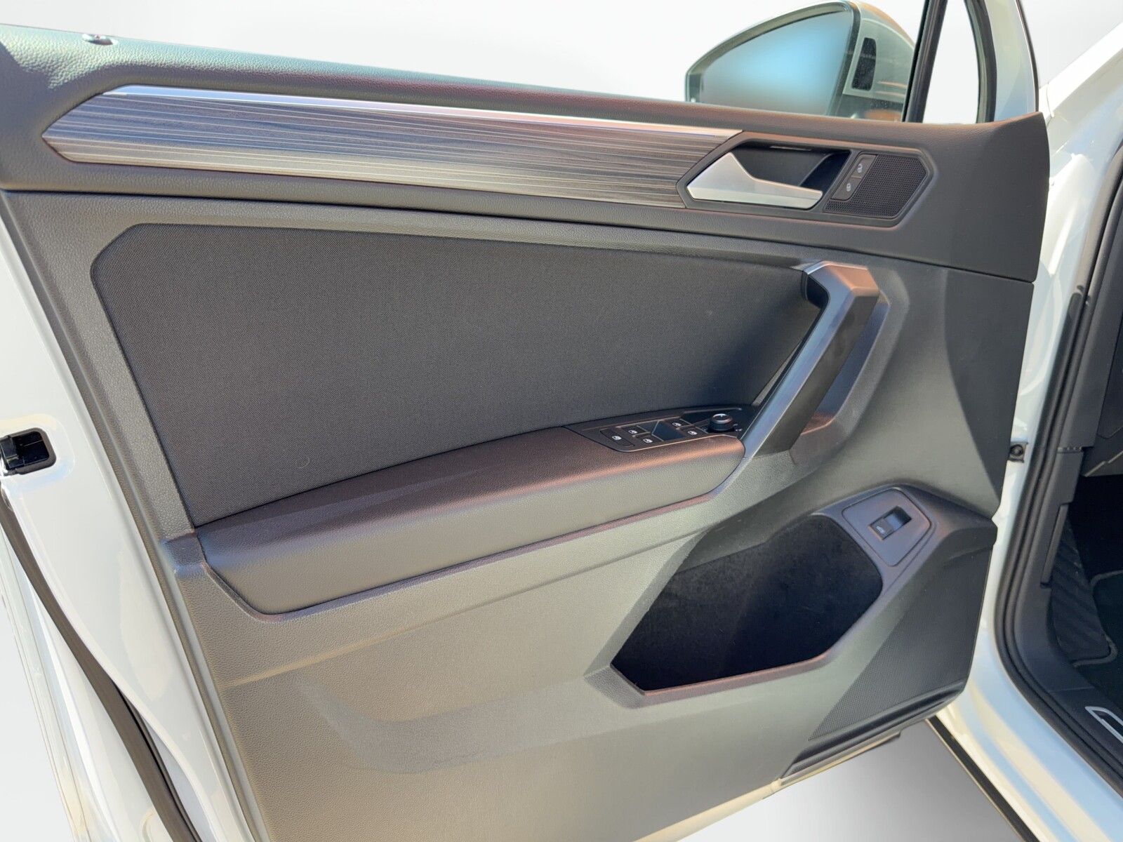 Volkswagen Tiguan Allspace - zdjęcie 15