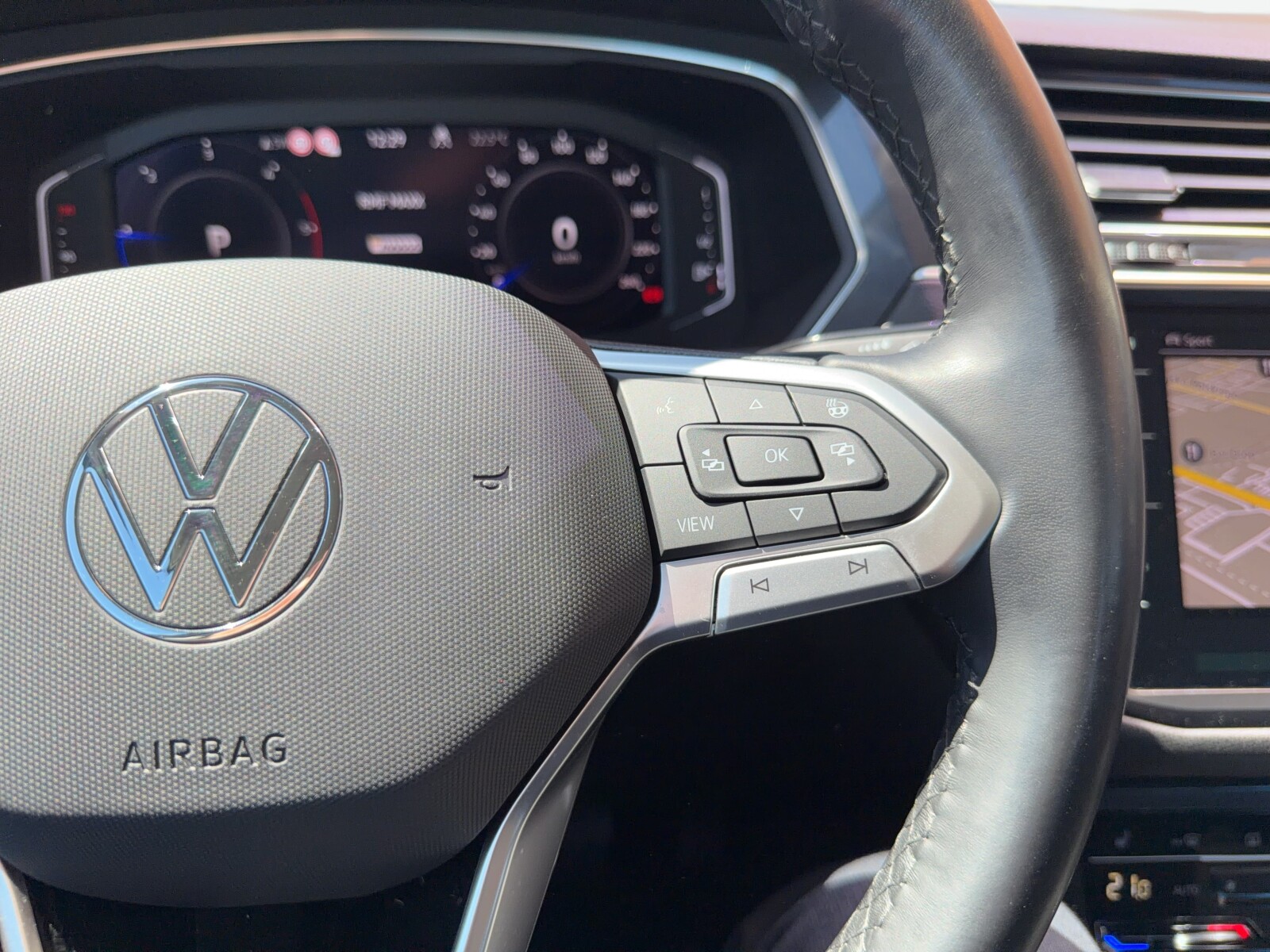 Volkswagen Tiguan Allspace - zdjęcie 17