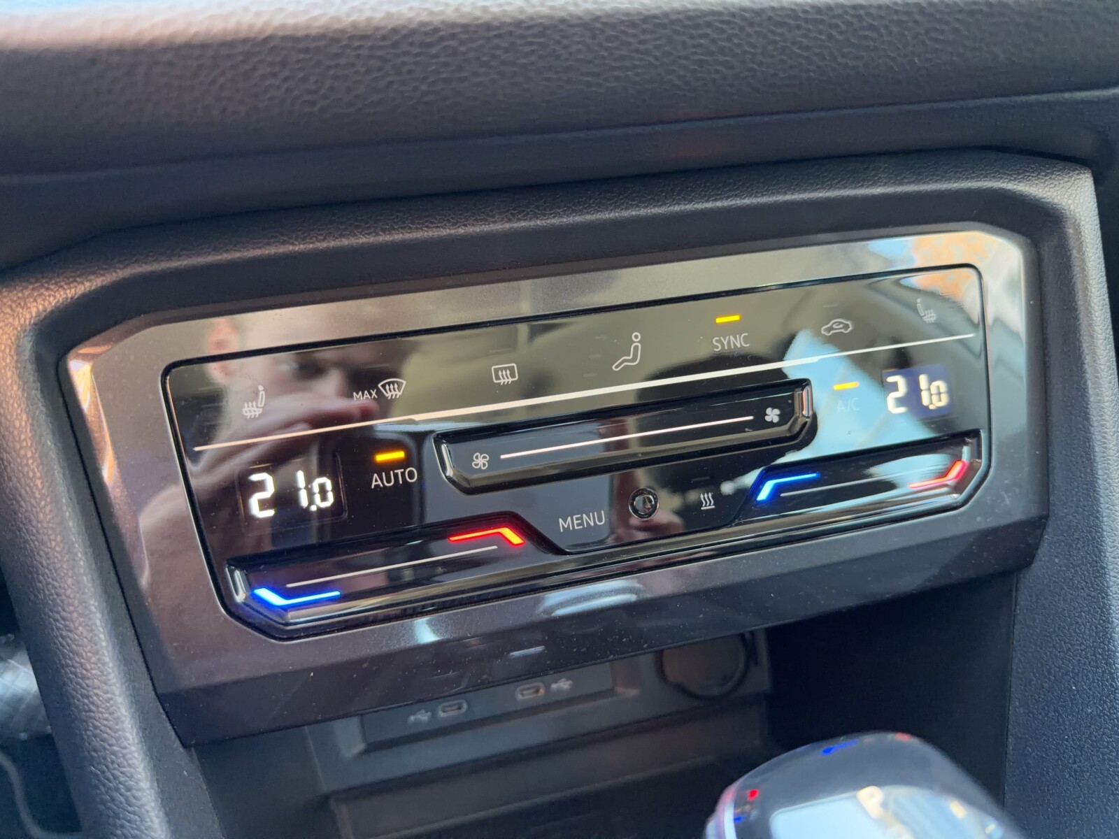 Volkswagen Tiguan Allspace - zdjęcie 23
