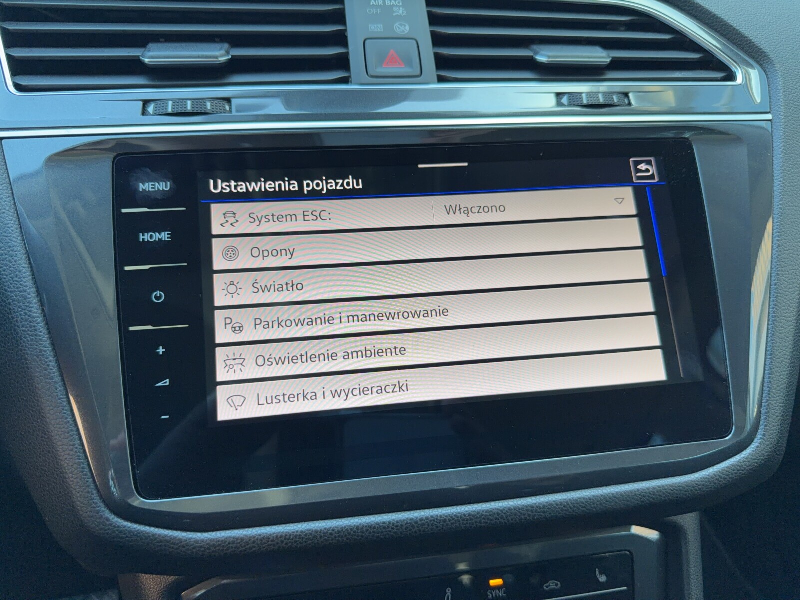 Volkswagen Tiguan Allspace - zdjęcie 31