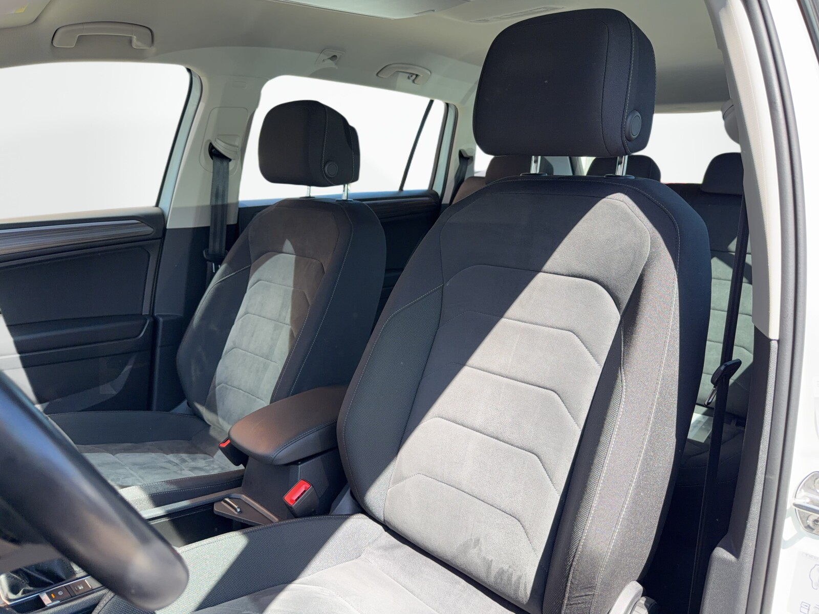 Volkswagen Tiguan Allspace - zdjęcie 12