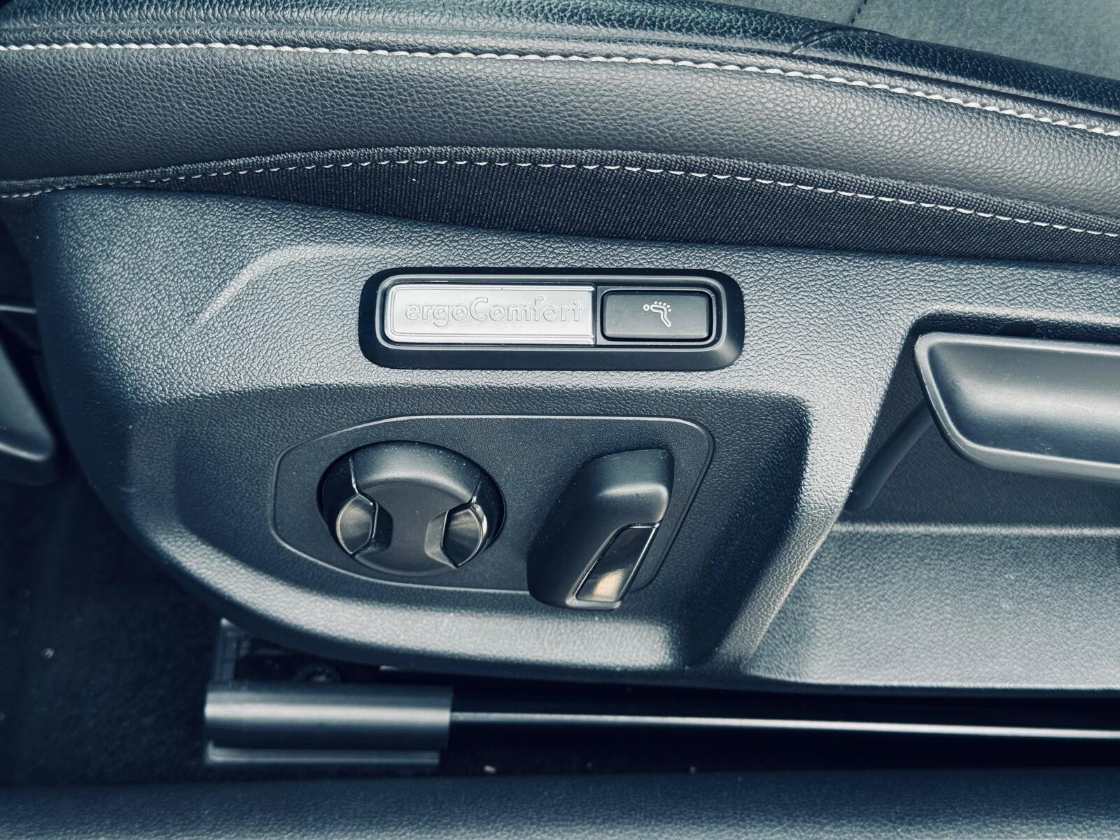 Volkswagen Arteon Shooting Brake - zdjęcie 14
