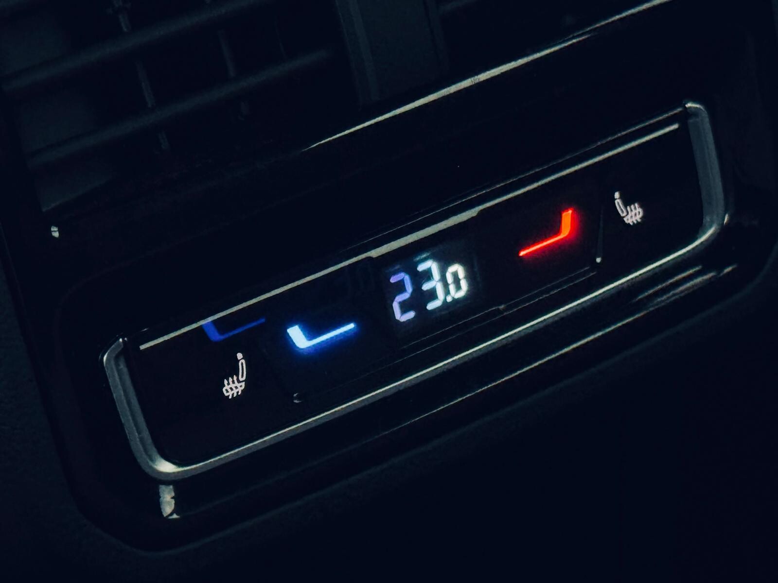 Volkswagen Arteon Shooting Brake - zdjęcie 38