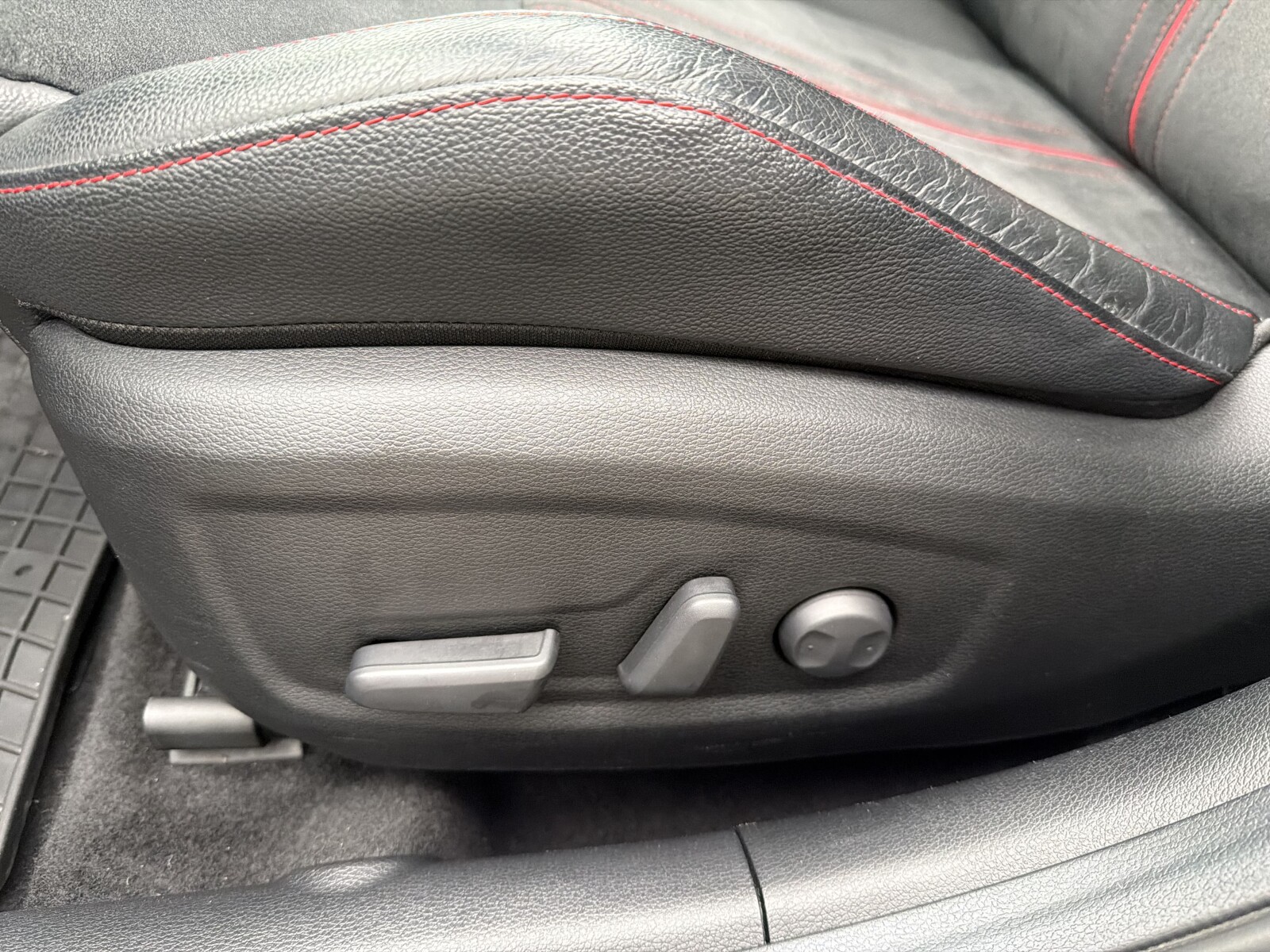 Kia Pro_cee'd - zdjęcie 21