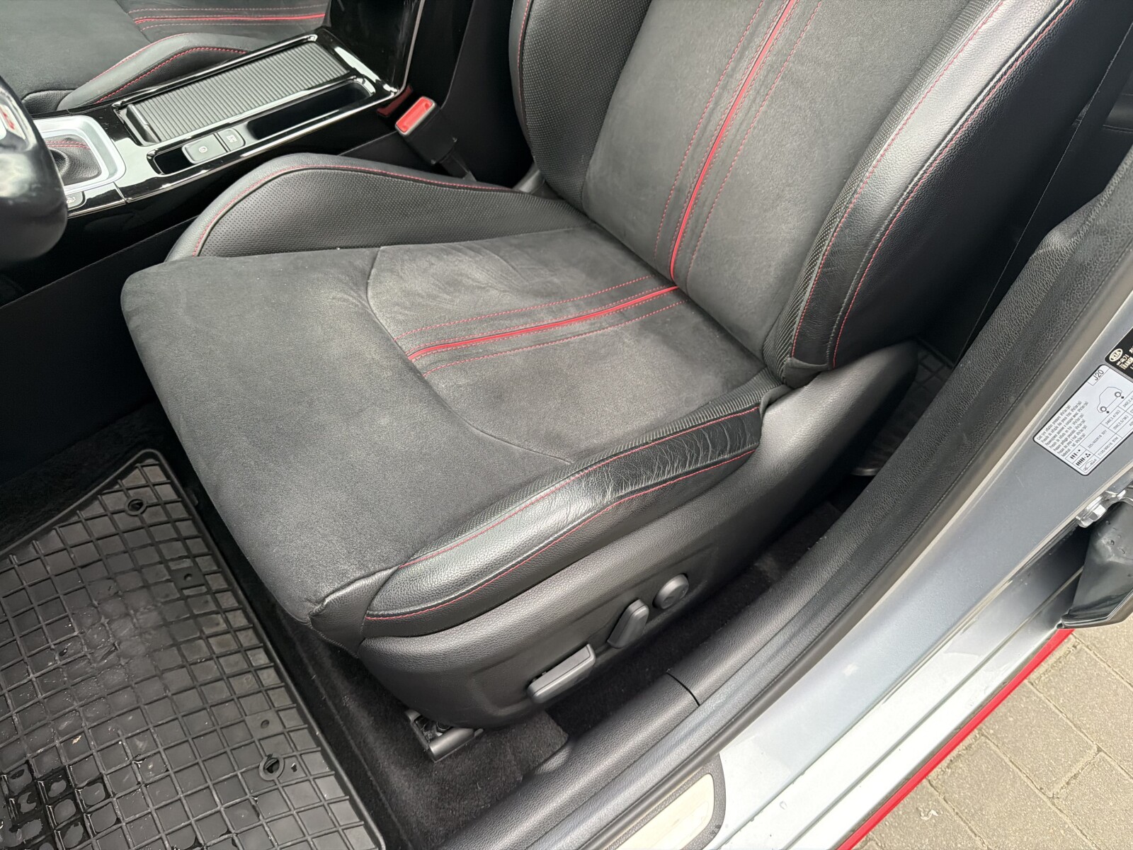 Kia Pro_cee'd - zdjęcie 12