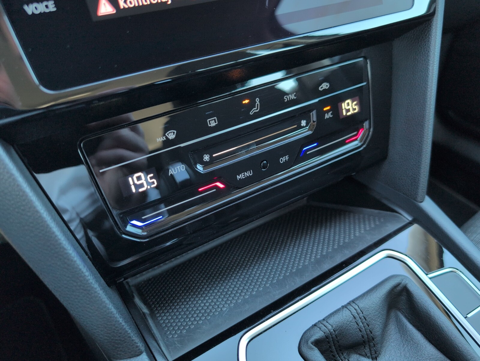Volkswagen Passat Variant - zdjęcie 25