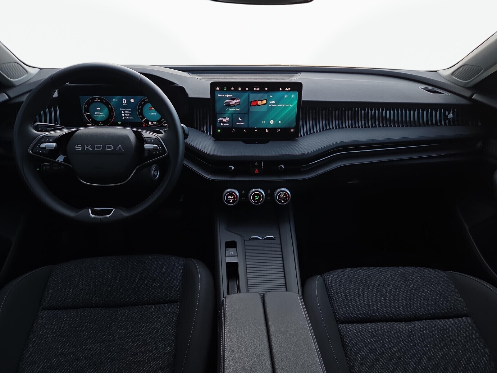 Škoda Superb - zdjęcie 17