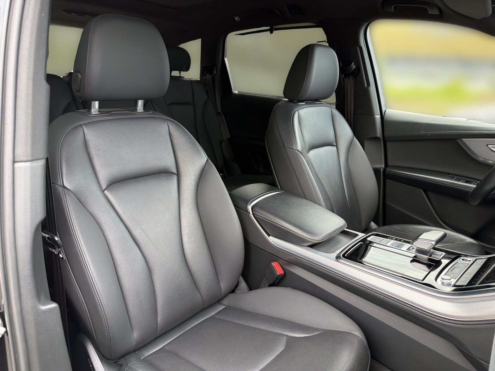 Audi Q7 - zdjęcie 15