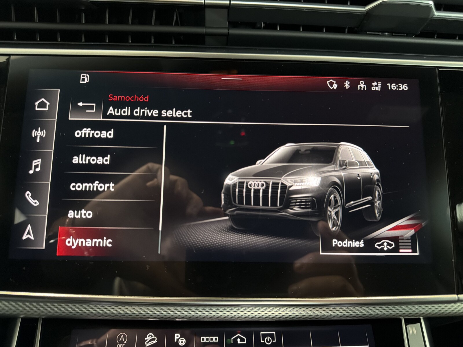 Audi Q7 - zdjęcie 39