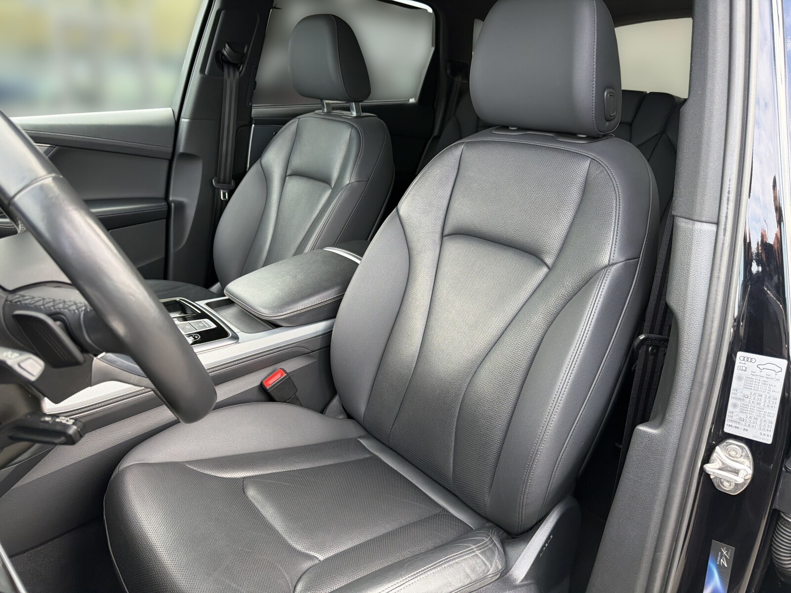 Audi Q7 - zdjęcie 12