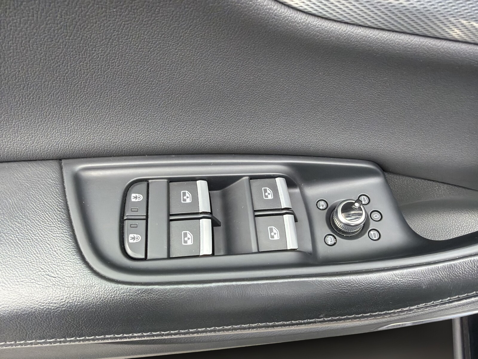 Audi Q7 - zdjęcie 23