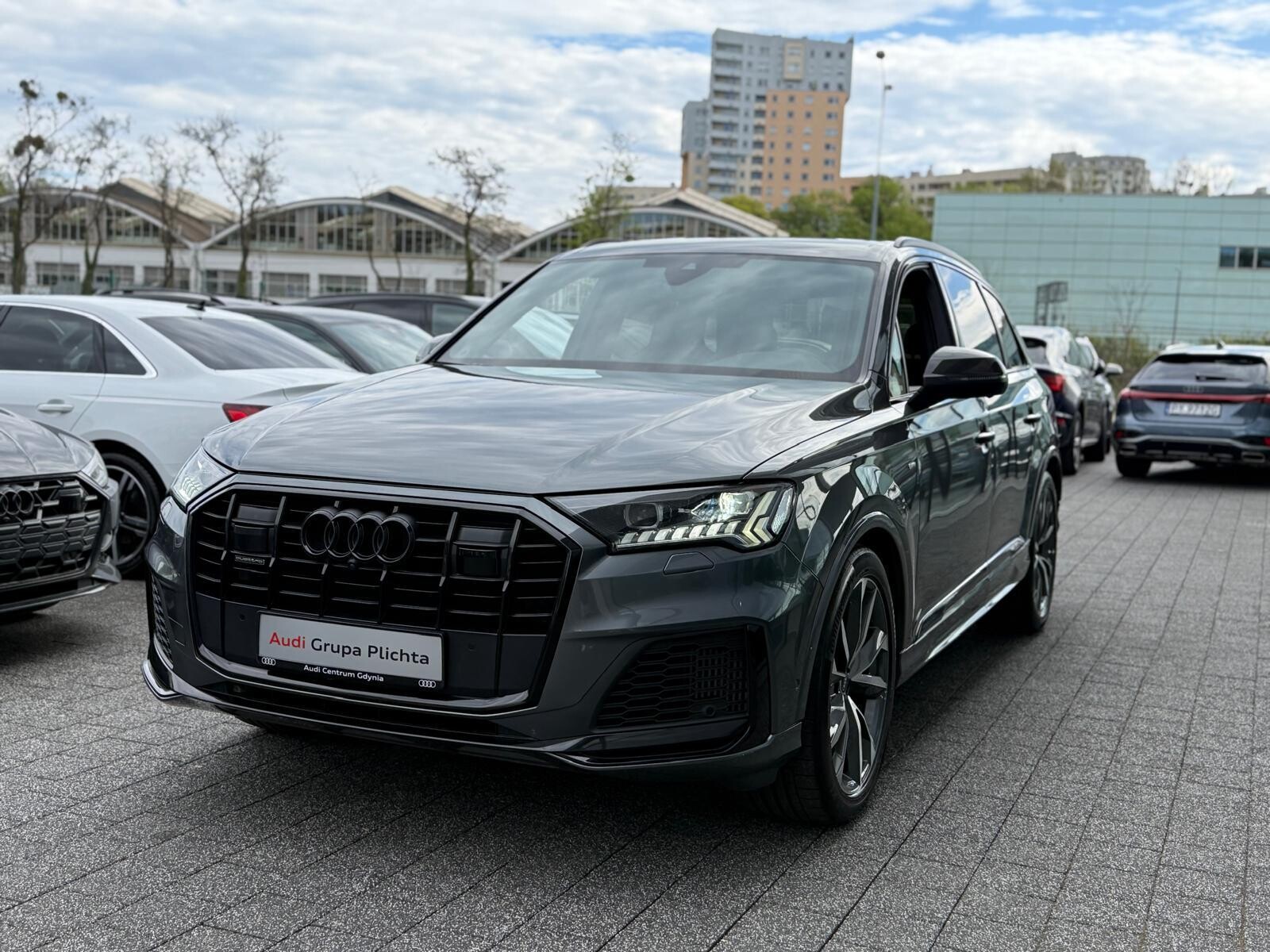 Audi Q7 - zdjęcie 9