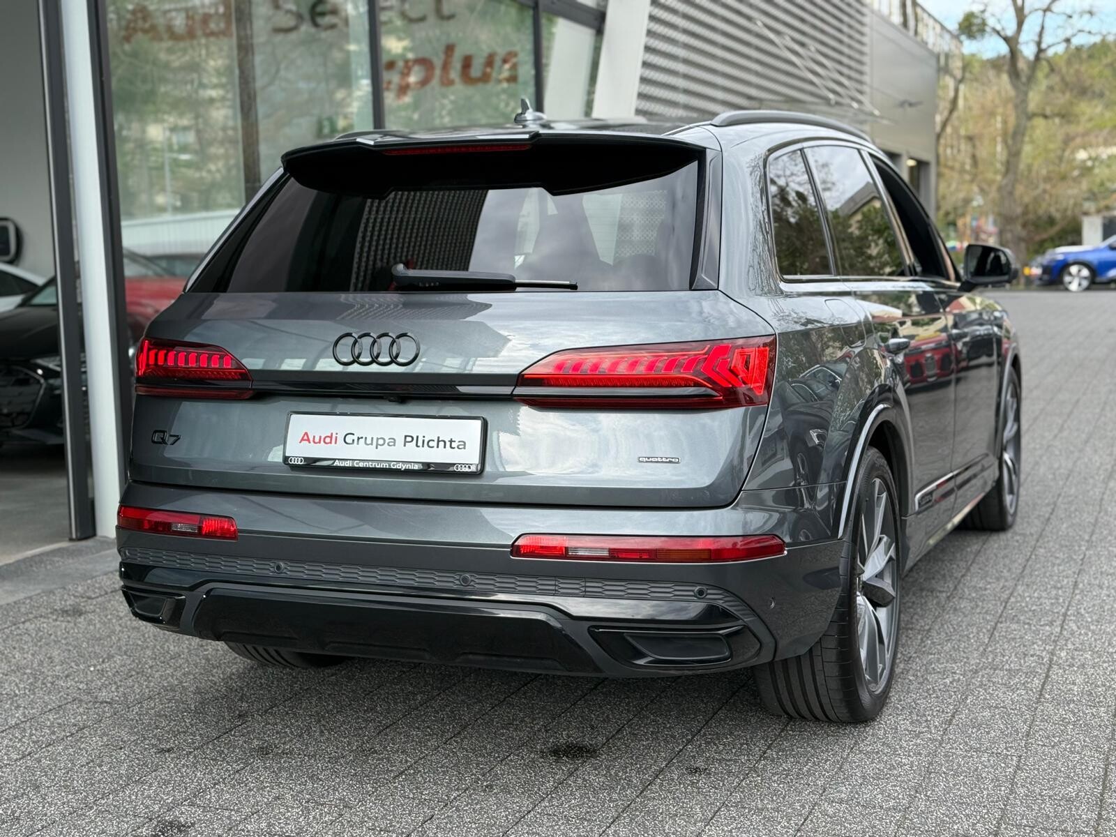 Audi Q7 - zdjęcie 11
