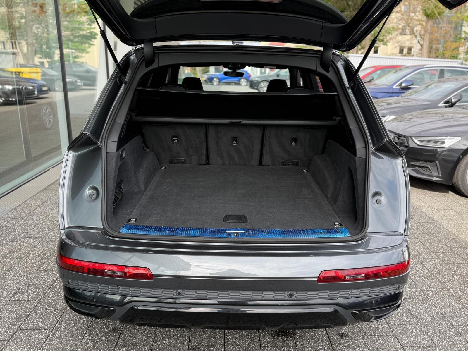 Audi Q7 - zdjęcie 22