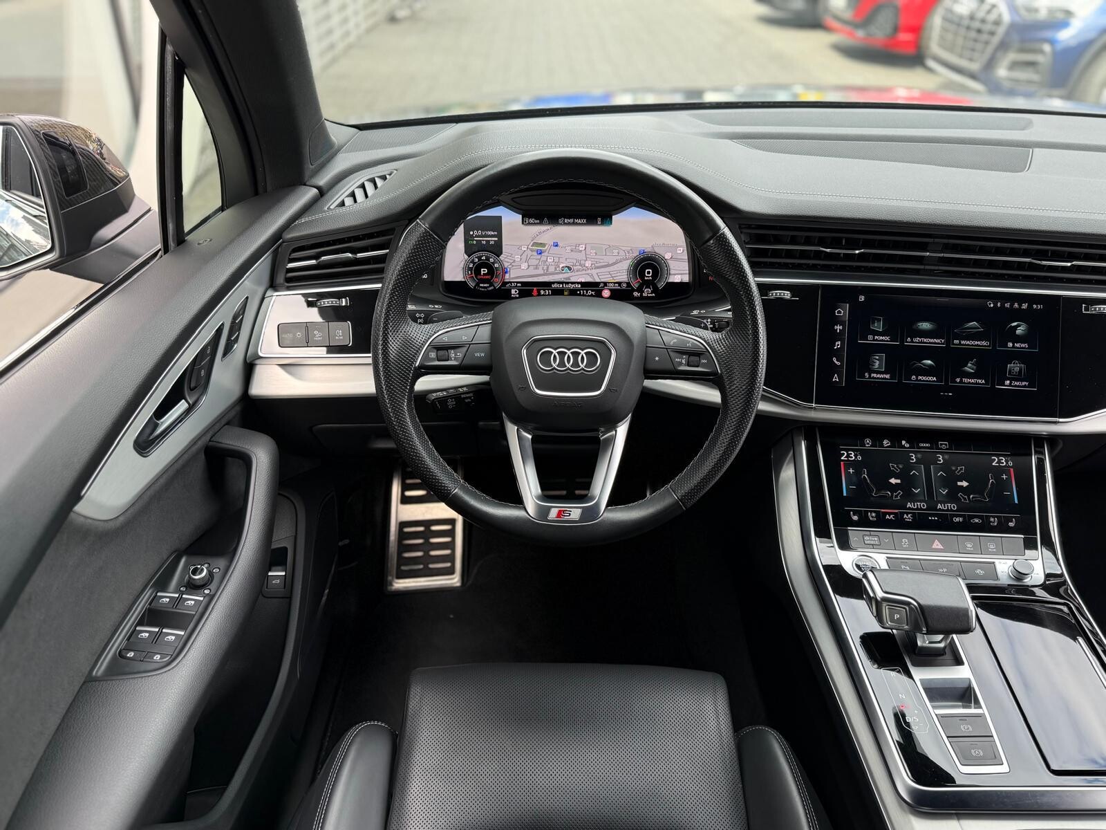 Audi Q7 - zdjęcie 13