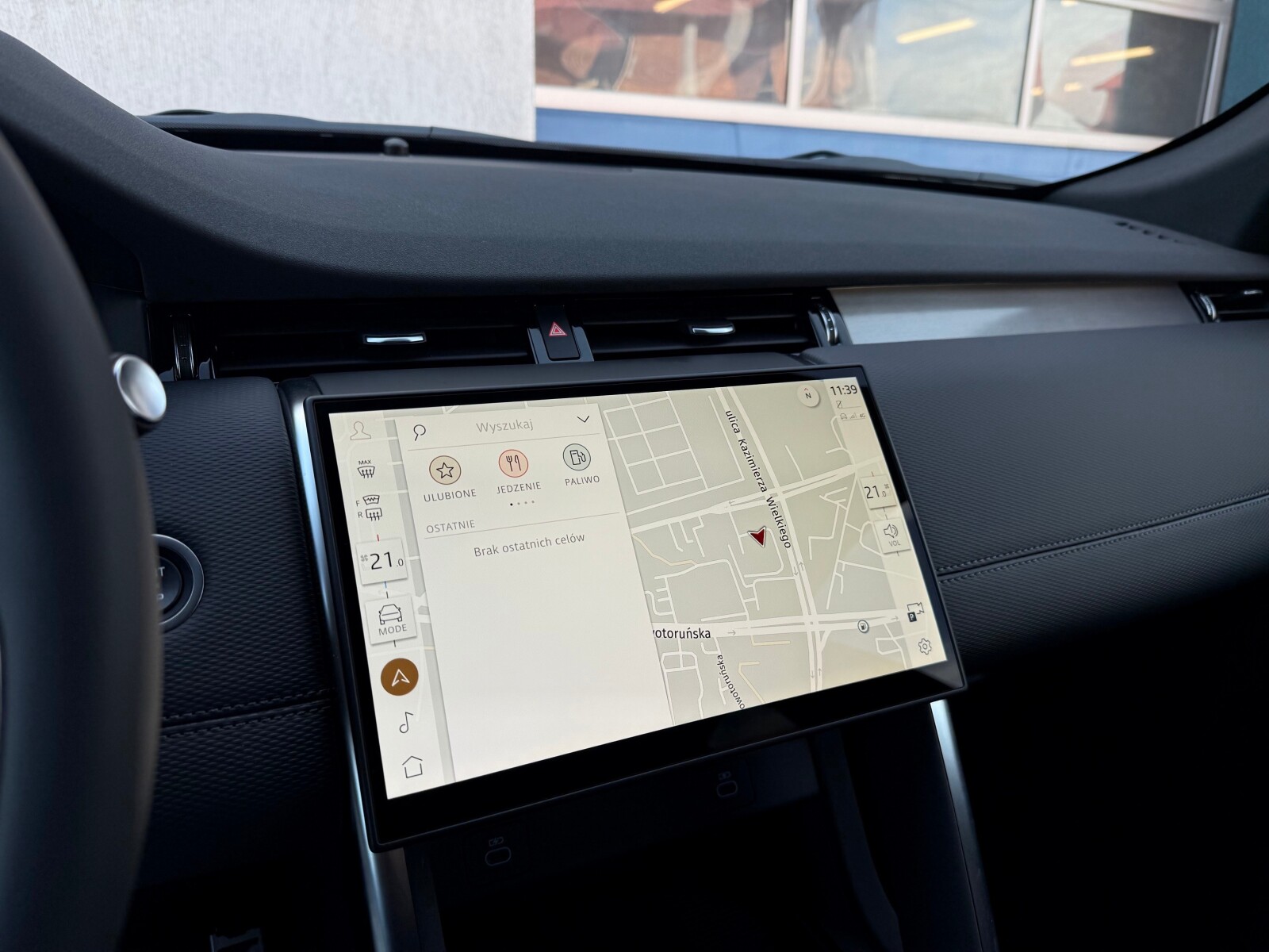 Land Rover Discovery Sport - zdjęcie 19