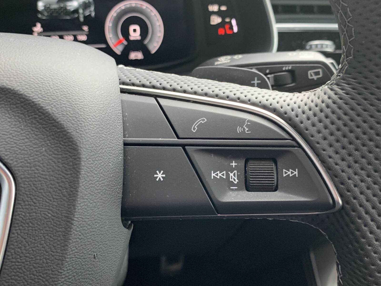 Audi Q7 - zdjęcie 38