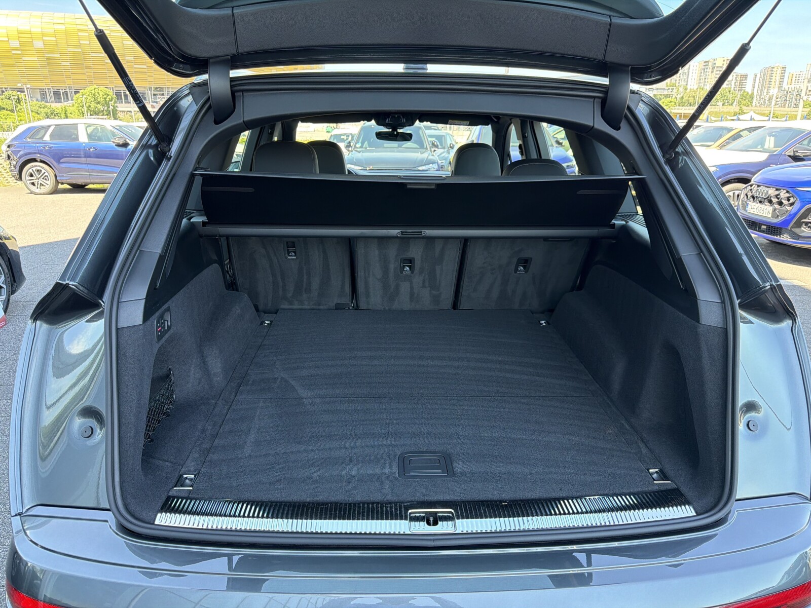 Audi Q7 - zdjęcie 9