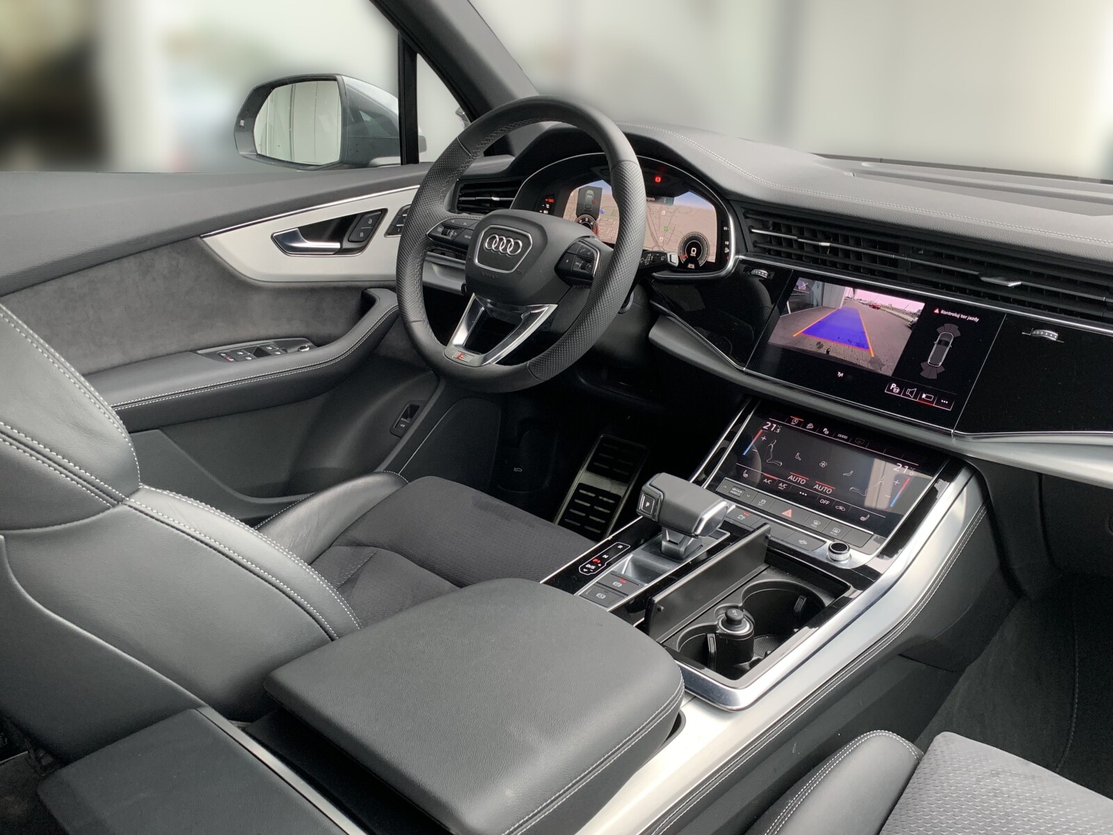 Audi Q7 - zdjęcie 16