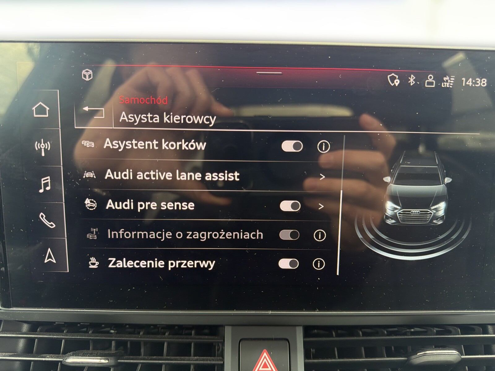 Audi A4 Avant - zdjęcie 29