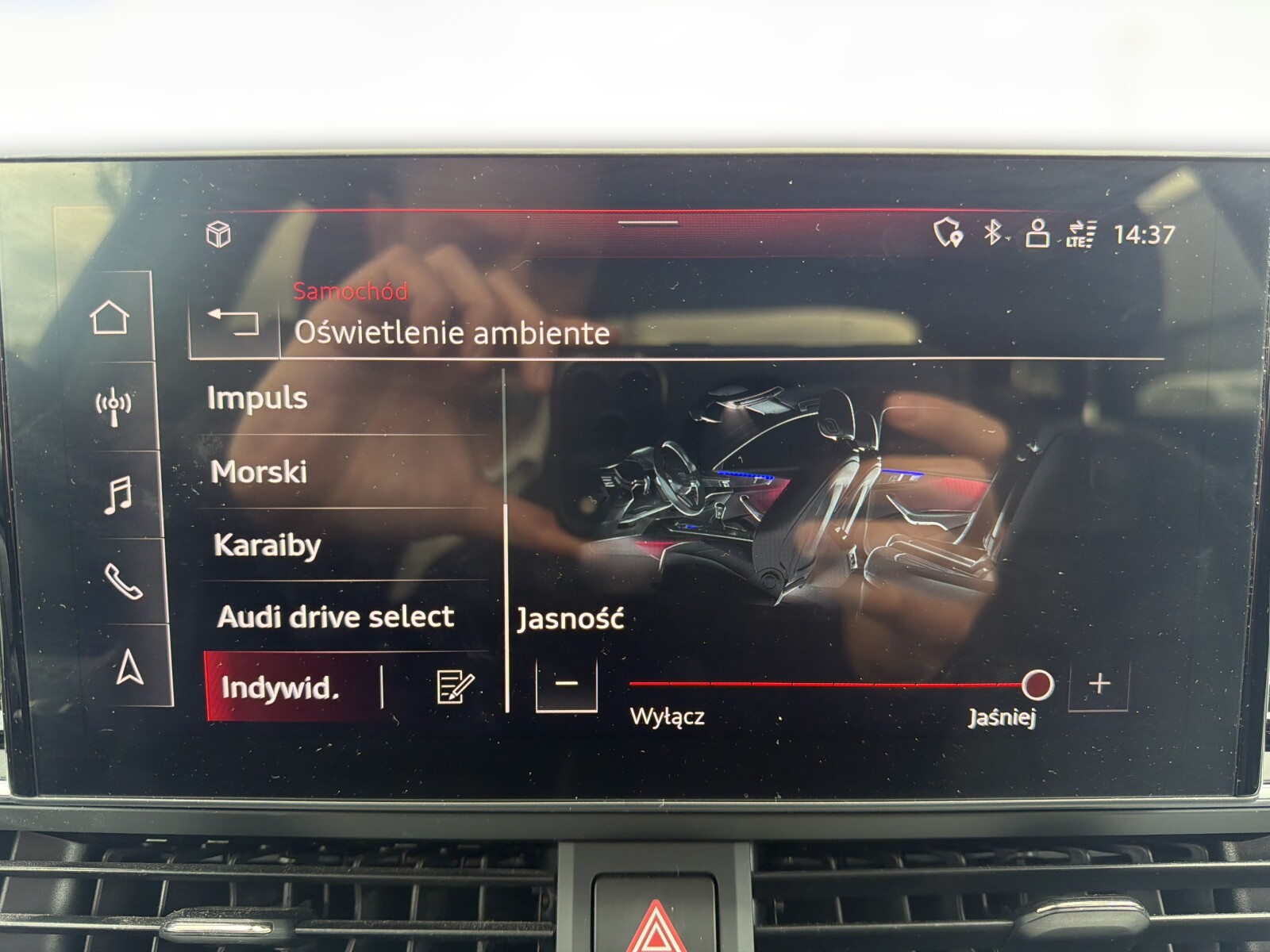 Audi A4 Avant - zdjęcie 27