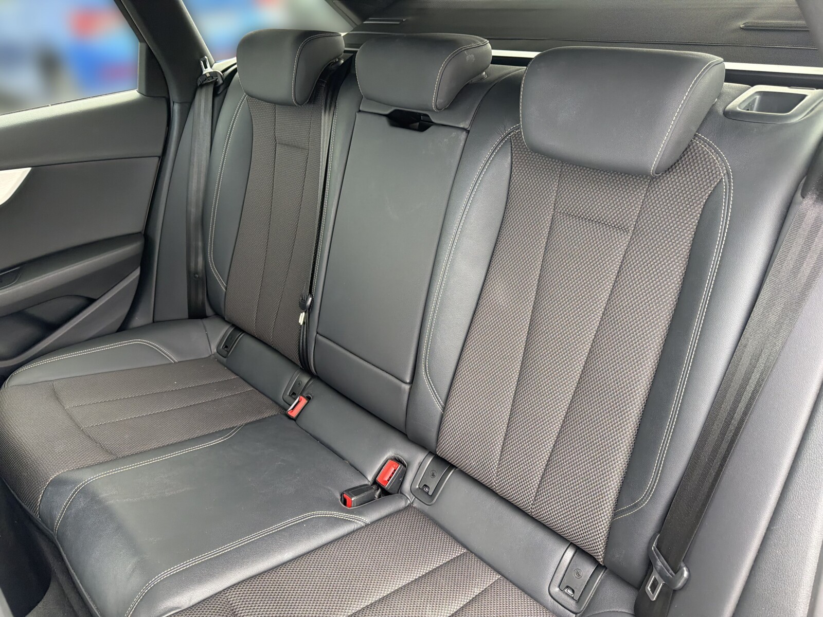 Audi A4 Avant - zdjęcie 13