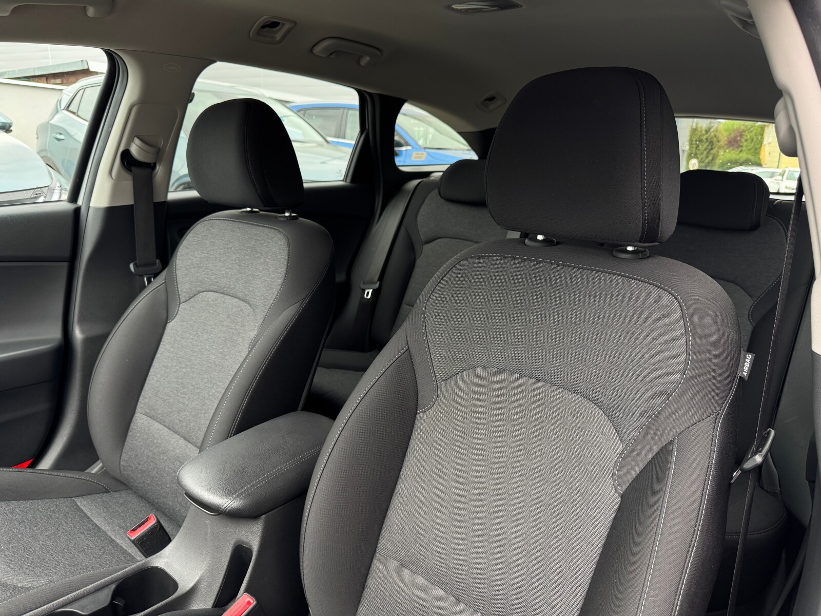 Hyundai i30 - zdjęcie 10