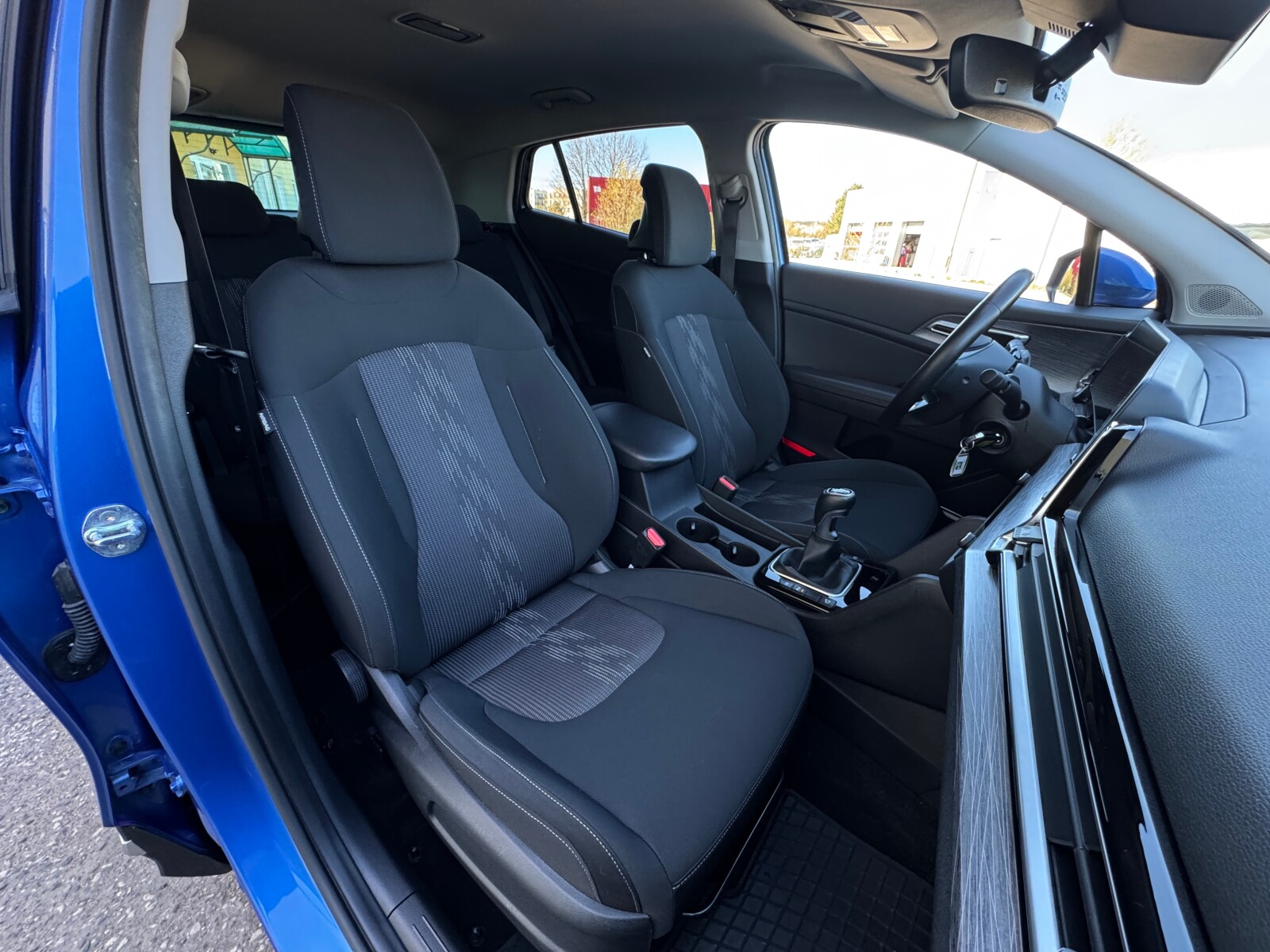 Kia Sportage - zdjęcie 18