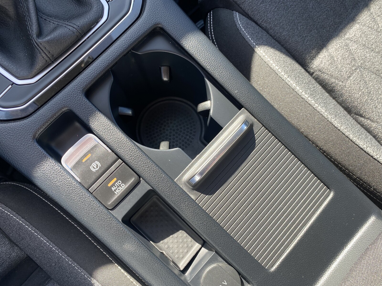 Volkswagen Passat - zdjęcie 28