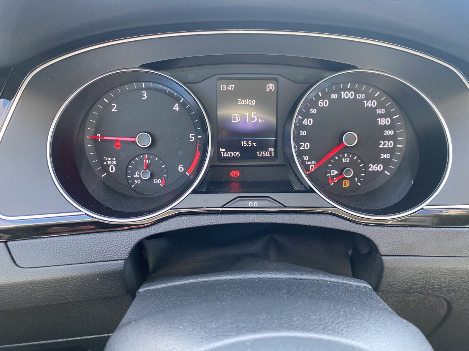Volkswagen Passat - zdjęcie 22