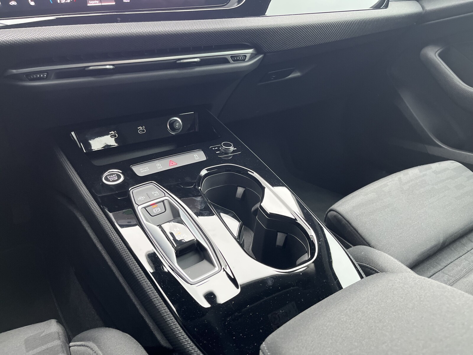Audi A5 Avant - zdjęcie 22