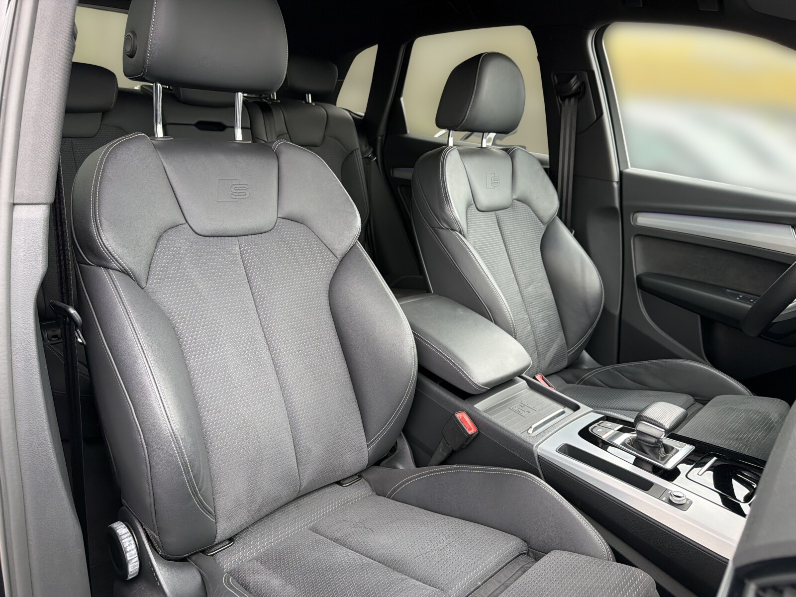 Audi Q5 - zdjęcie 15