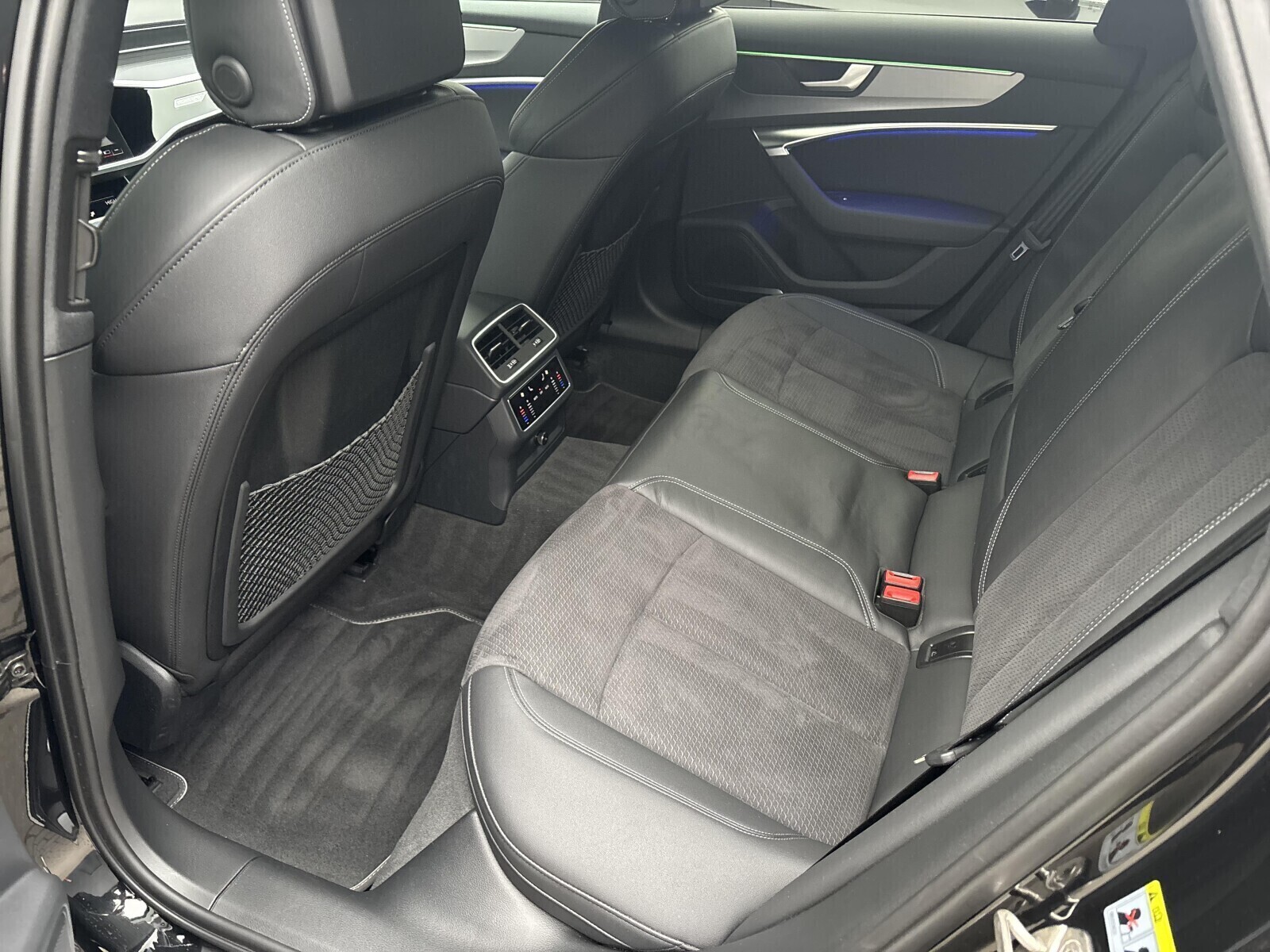 Audi S6 Avant - zdjęcie 29